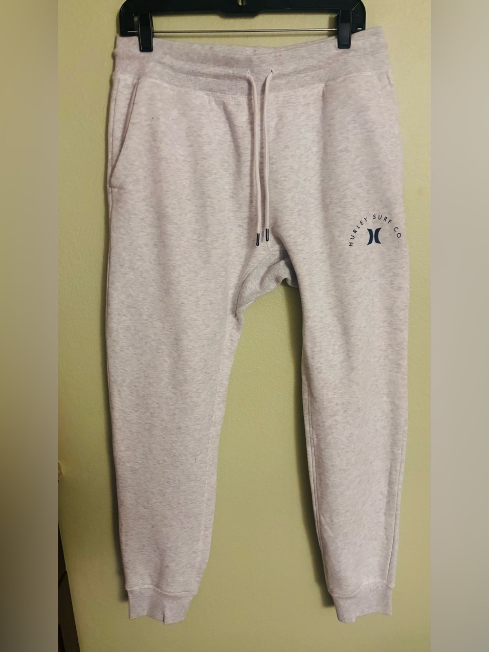 Hurley Men’s Ultra Soft Fleece Lined Tapered Leg Slim Fit Pant Size: Medium - Picture 3 of 6